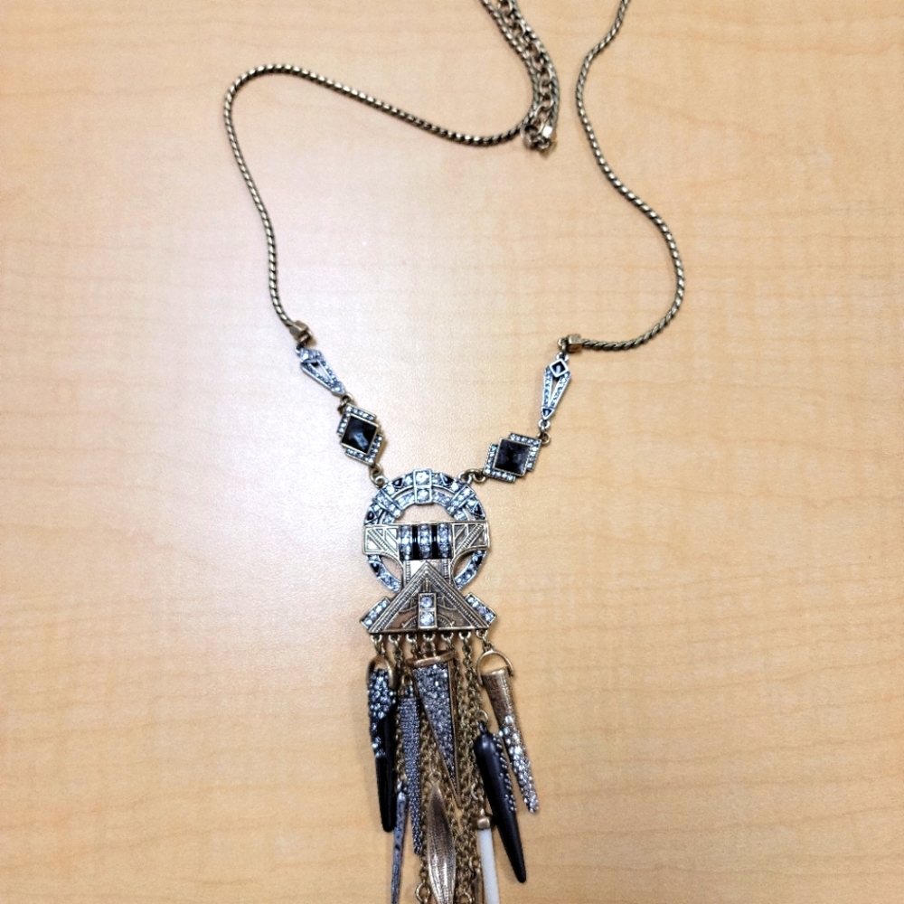 Chloe+Isabel long pendent necklace